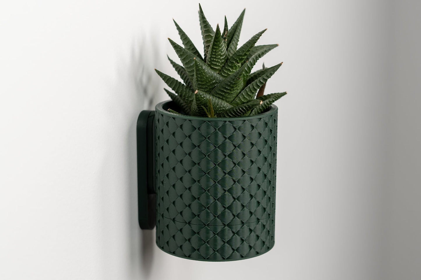 Wall Planter with Hidden Drip Tray - Quilted Planter