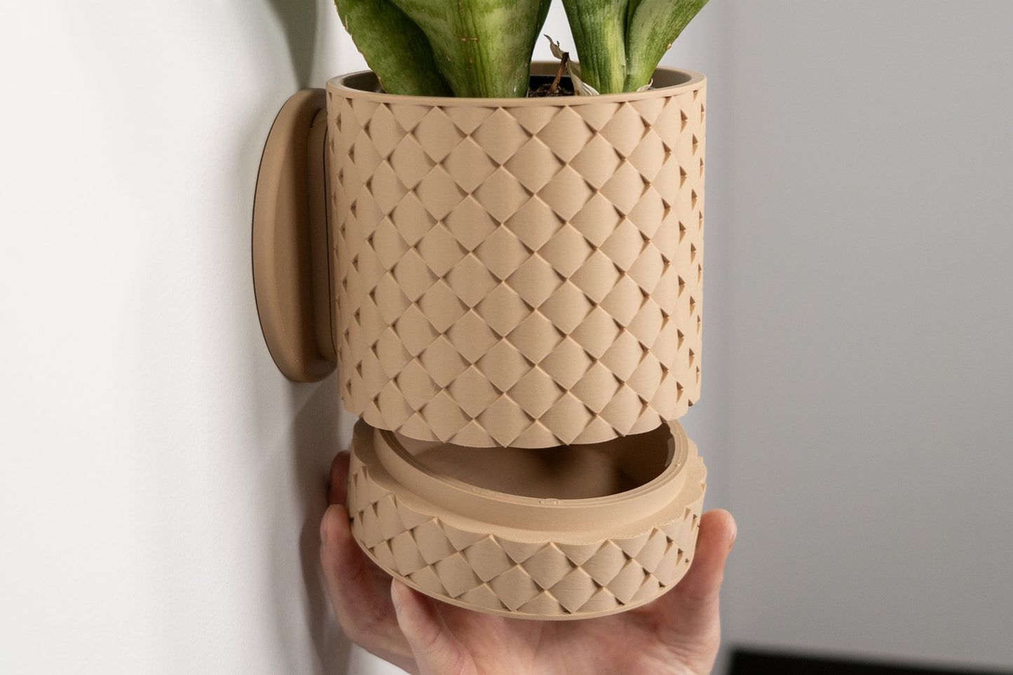 Wall Planter with Hidden Drip Tray - Quilted Planter